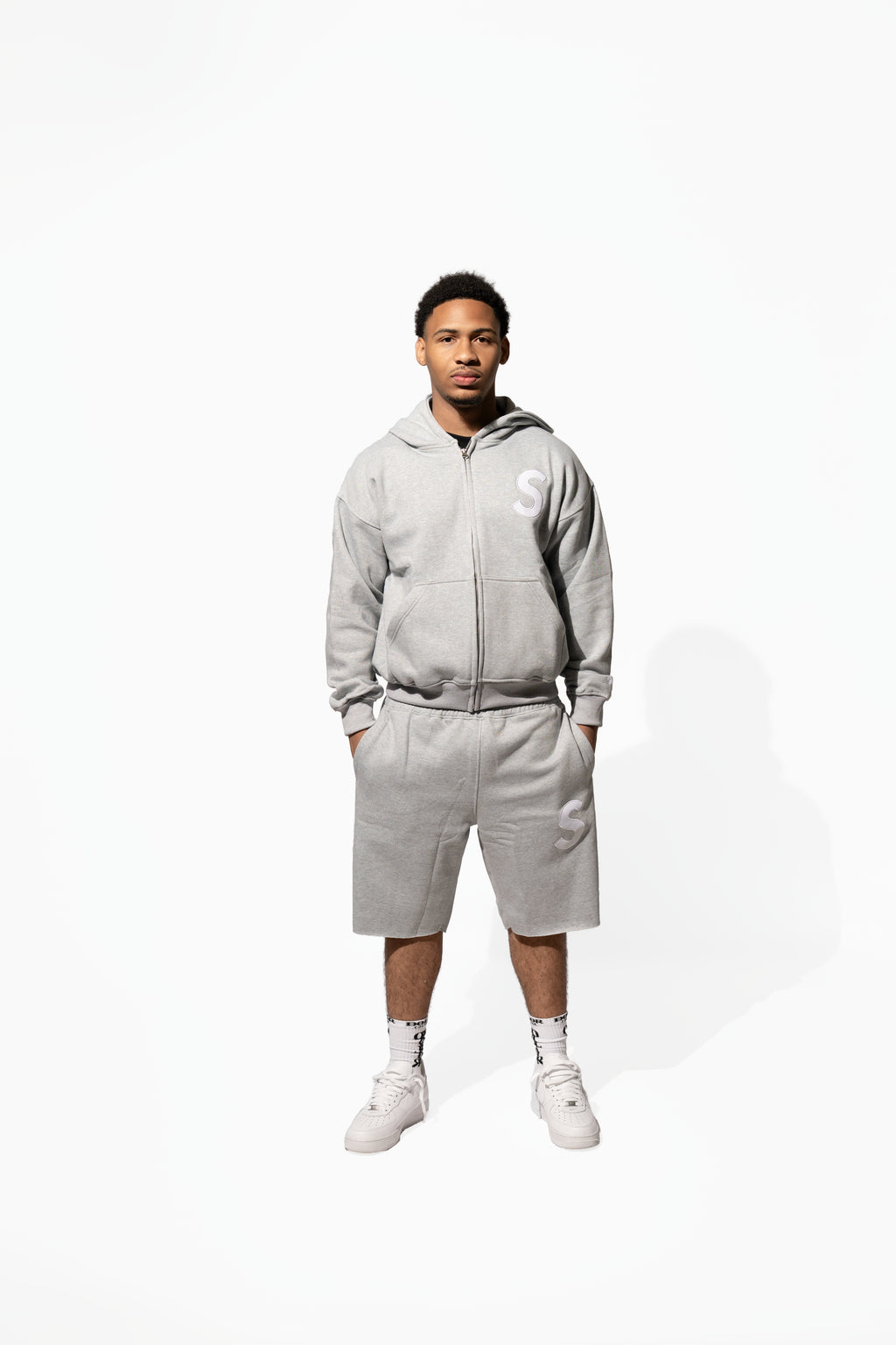 GREY & WHITE SHORT SET